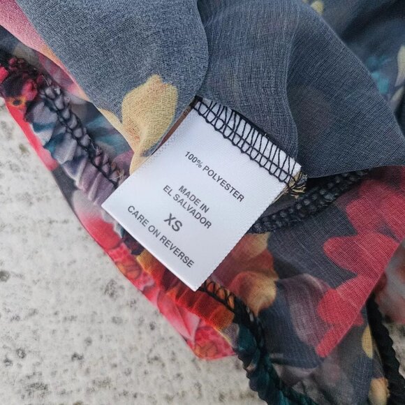 Sweet Pea for New York Company Women Top Blouse Multi Color Floral Print Size XS - Picture 6 of 6